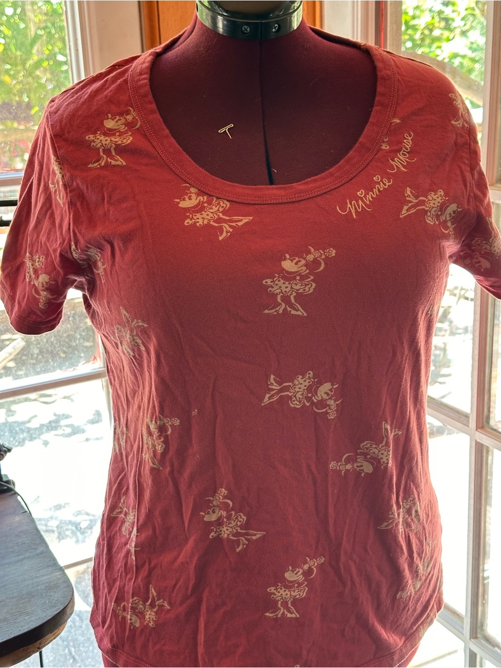 Disney Women's Red Minnie Mouse Scoop Neck Short Sleeve Tee